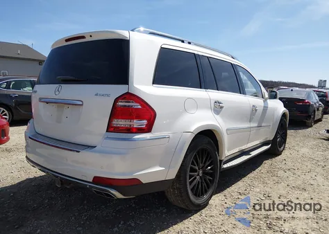 2011 Mercedes-Benz Gl 550 4Matic z USA, uszkodzony, nr VIN 4JGBF8GE2BA651758